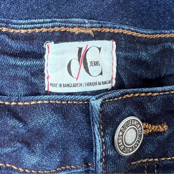 Pennington’s Straight-Leg Denim Capri With Slit At Hem - d/C Jeans Size 16 - Picture 14 of 15